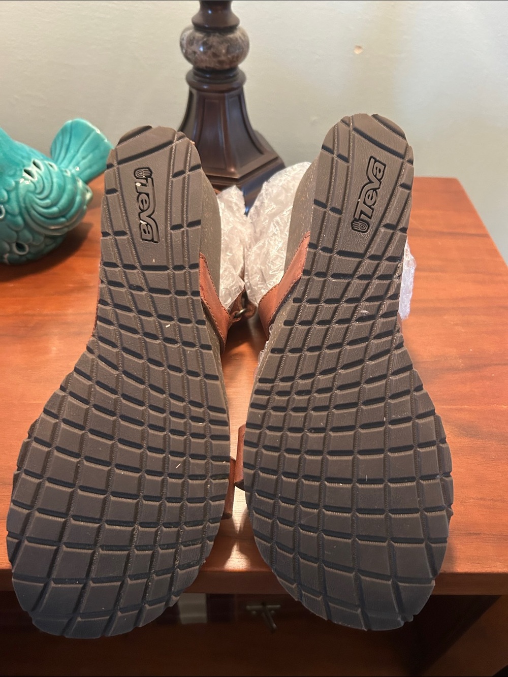 Teva Tan Leather Cross-Strap Sandals - Picture 6 of 8